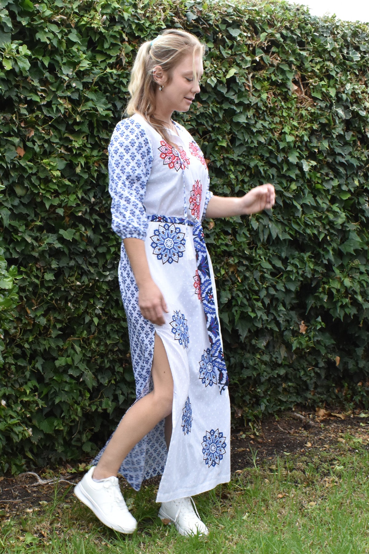 ASTRAL MAXI EMBROIDERED DRESS - zohaonline