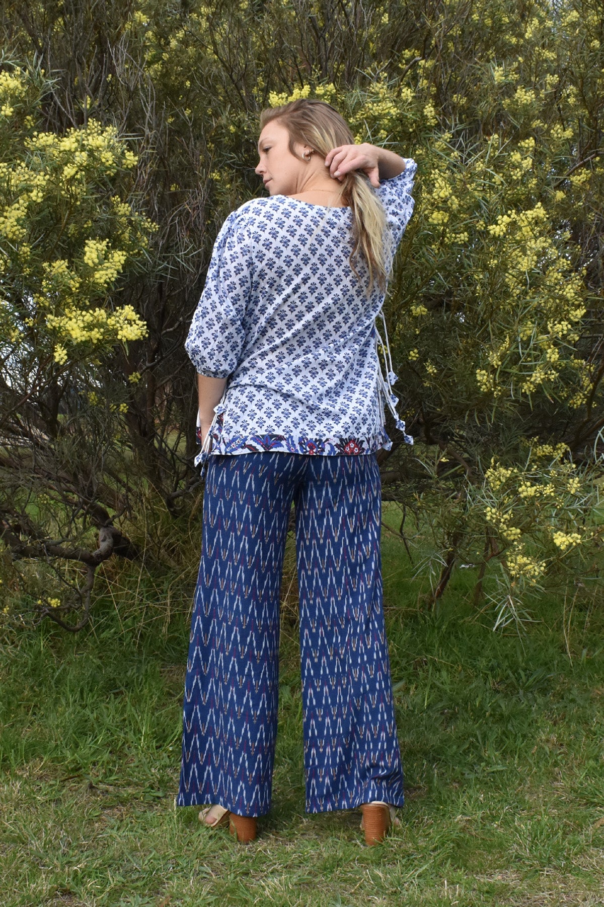 ASTRID EMBROIDERED TOP ON THE MODEL IN NATURAL SURROUNDINGS - zohaonline