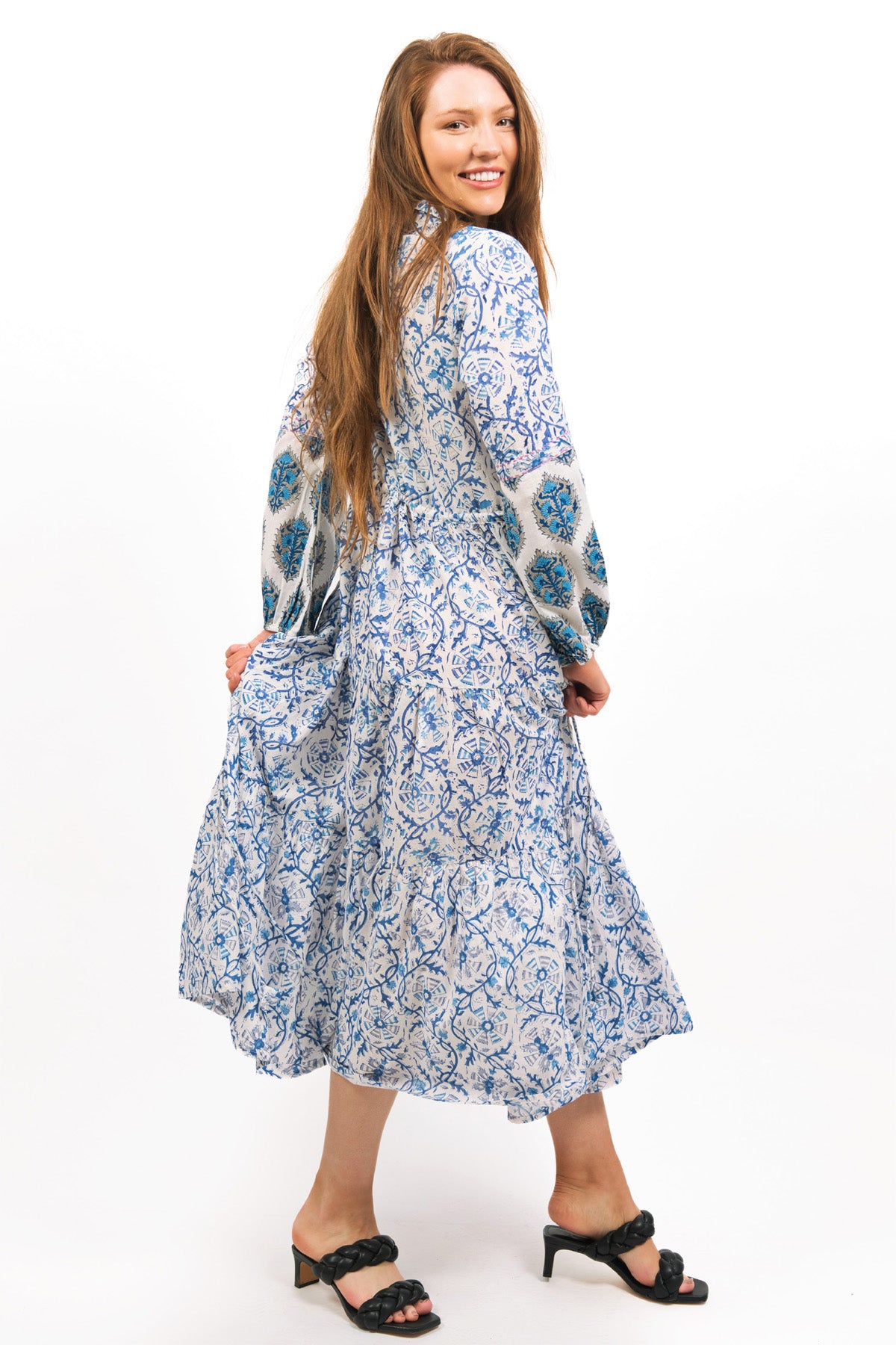 MODEL SWISHING IN IRIS PRINTED TIERED MAXI DRESS - zohaonline