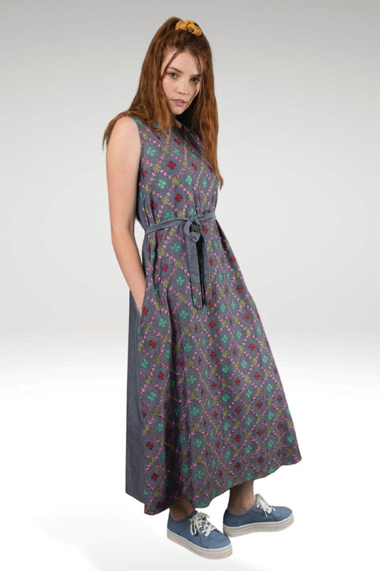 LIANA EMBROIDERED CHAMBRAY DRESS- MULTI EMB - zohaonline