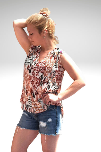 GEO PRINT VERSION ATZI SLEEVELESS TOP - zohaonline