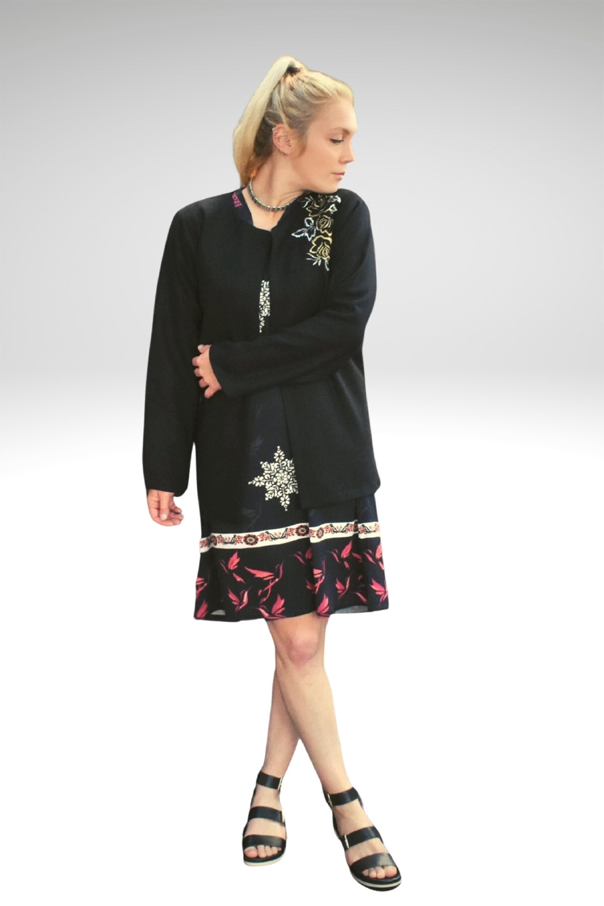 AURELIAN EMBROIDERED COAT - zohaonline