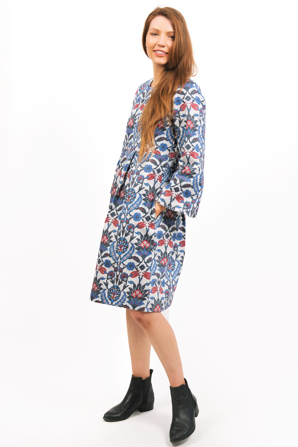 LUNA LUREX PRINTED FLORAL DRESS - SIDE VIEW ON MODELzohaonline