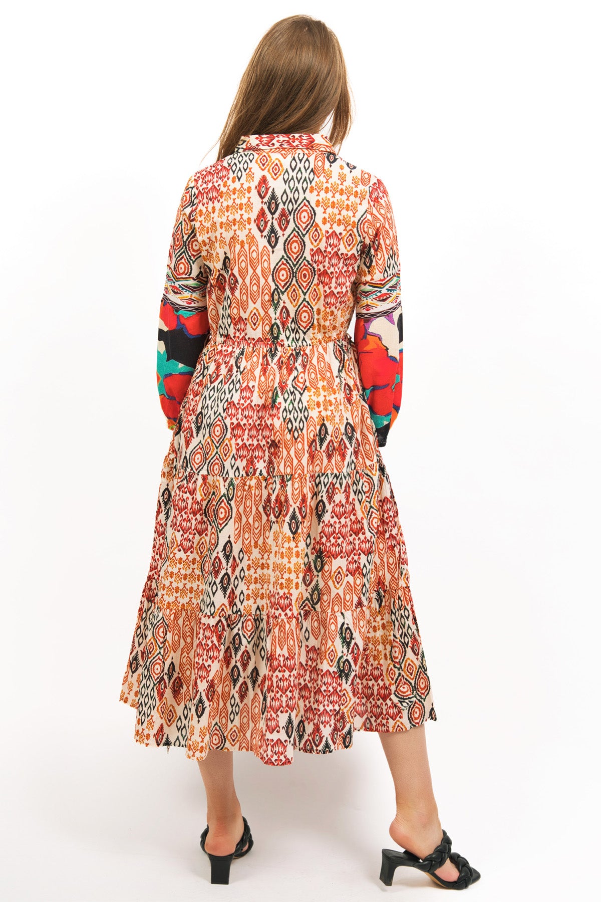 BACK VIEW OF TOZI PRINTED TIERED MAXI DRESS - zohaonline